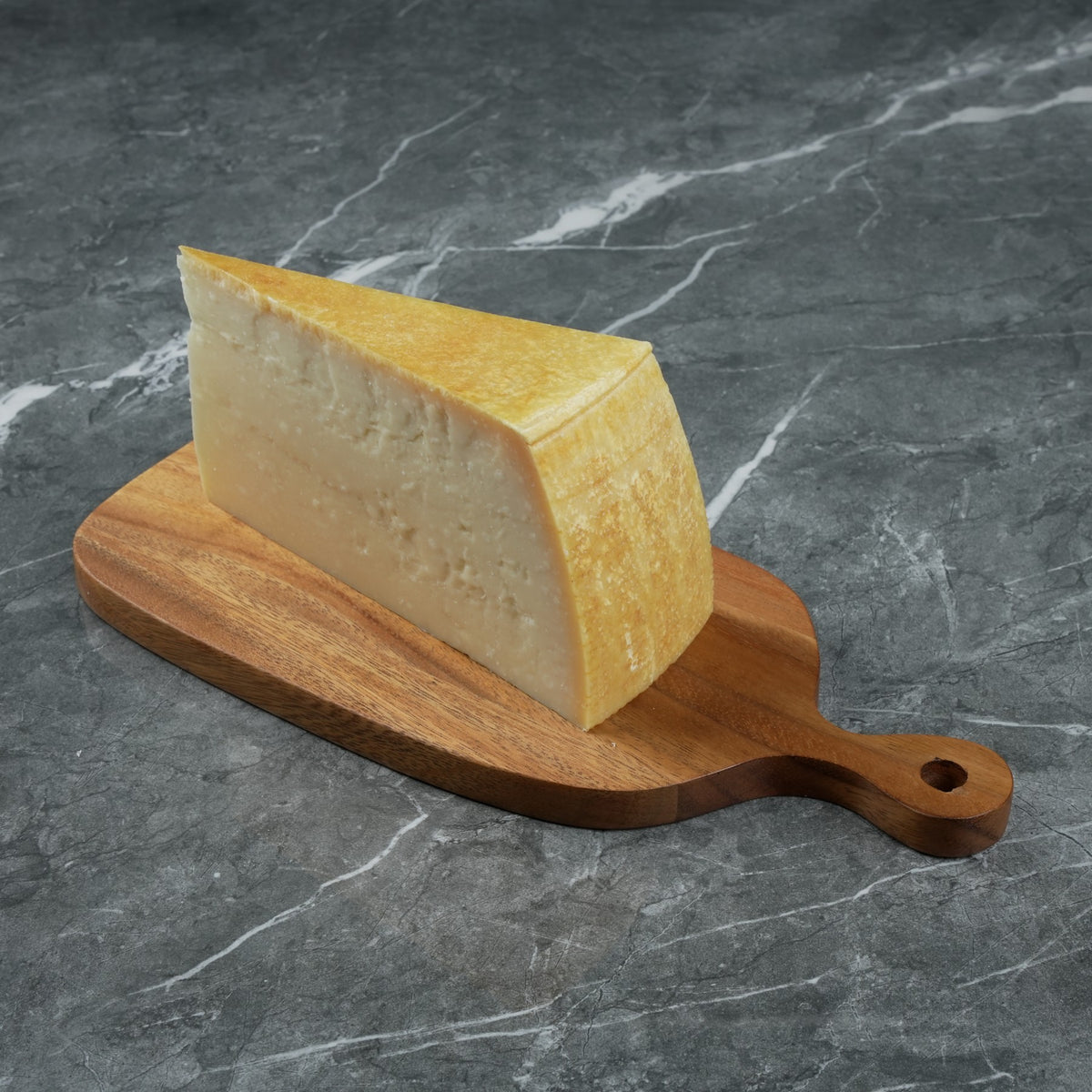 Parmigiano Reggiano Cheese PDO 24 months 1.5kg image 2