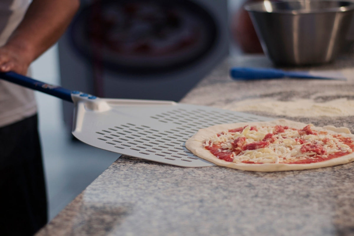 Pizza Peel Rectangular Perforated 33cm image 3